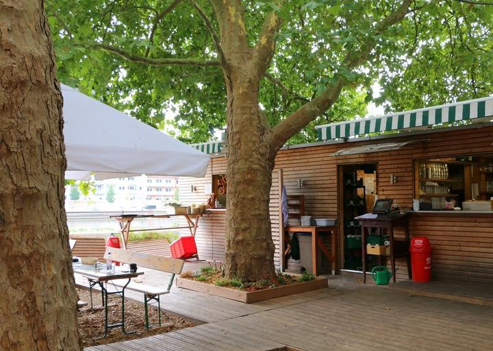 Fränkischer Biergarten Goldene Gans